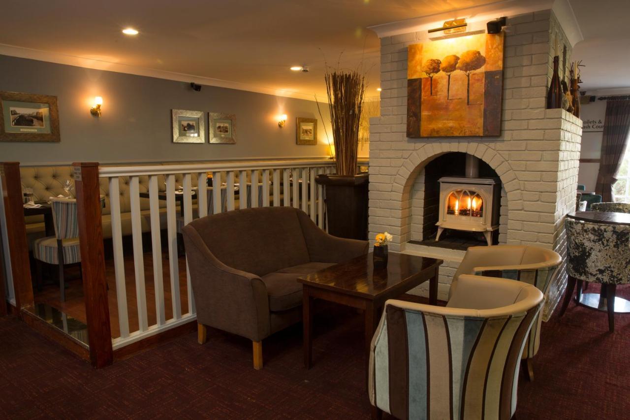 Crown Lodge Hotel Уисбек Экстерьер фото